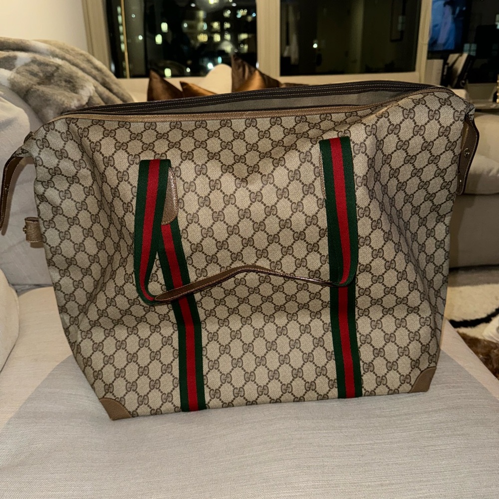 Authentic Gucci duffle bag
